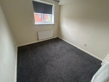 ., Wall Street, Blackpool - Photo 2