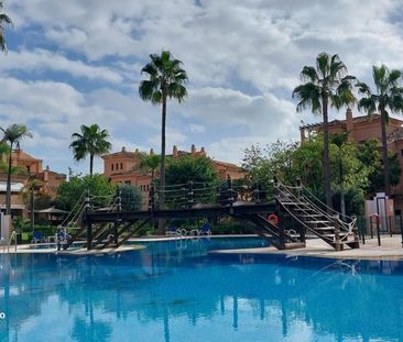 2 Bedroom Apartment For Rent in Hacienda del Sol, Málaga - Photo 1