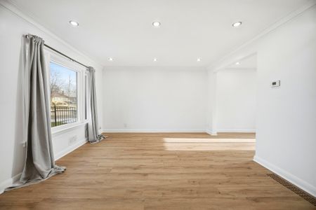 For Lease - 65 Cuffley Crescent, Toronto, Ontario - Photo 2