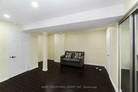 6 Nova Scotia Road W #Bsmt - Photo 3