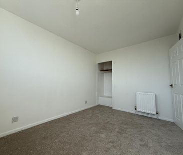 4 bedroom terraced house to rent - Photo 5