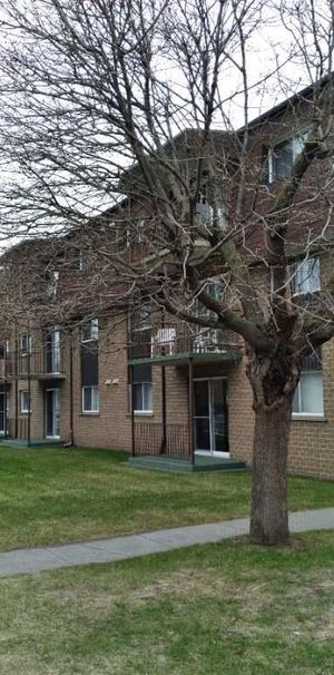 3 1/2 Boudoir : Idéal pour retraités et pré-retraités – SECTEUR recherché - Photo 1