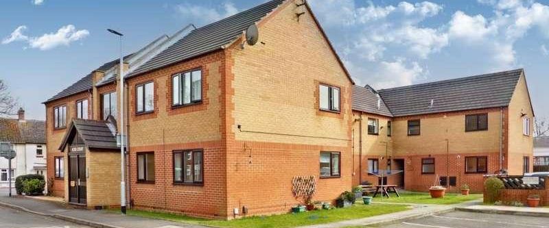 Windmill Avenue, Kettering, Northamptonshire, NN16 - Photo 1