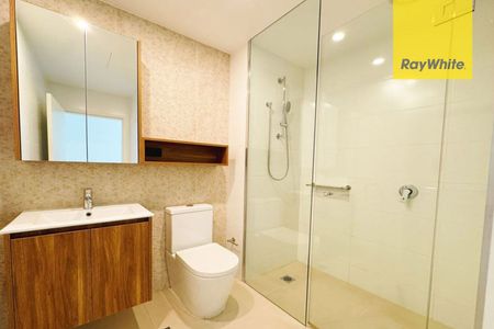 Modern One Bedroom PLUS STUDY - 100M From Train Station and Shops - Photo 5