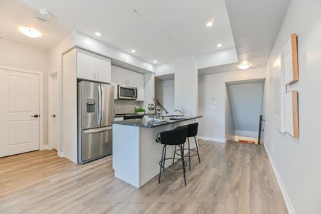 For Lease - 2635 William Jackson Drive Unit# 723, Pickering, Ontario - Photo 5