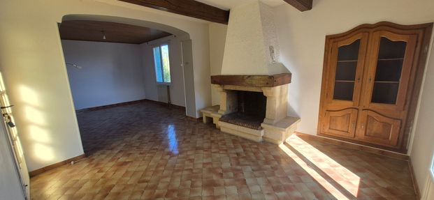 VEDENE 980 ELECTRICITE ET CHAUFFAGE COMPRIS, - Photo 1