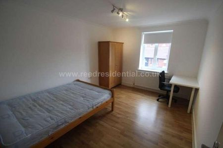 Exeter Road, Birmingham. First Floor Four Bedroom Purpose Built Flat, B29 - Photo 2