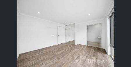 Accessible 4x3 Living in Alkimos - Photo 5