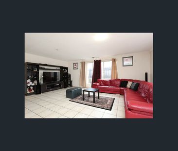 3 Bedroom Family Home CONTACT AGENT FOR PRIVATE INSPECTION! - Photo 3