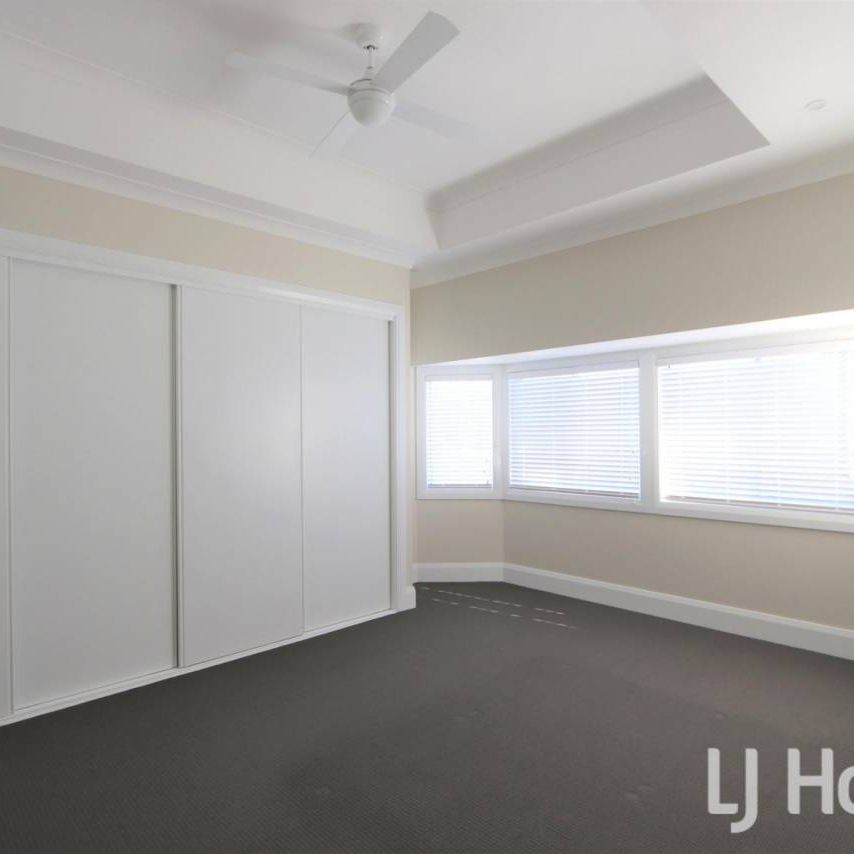 Spacious Weatherboard Home close to CBD - Photo 1