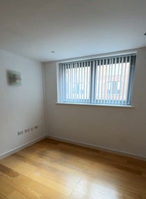 1 Bed Flat, City Walk, S1 - Photo 3