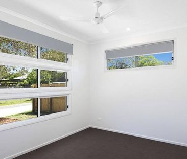 Outstanding Gorgeous Townhouse in Cooroy! - Photo 3
