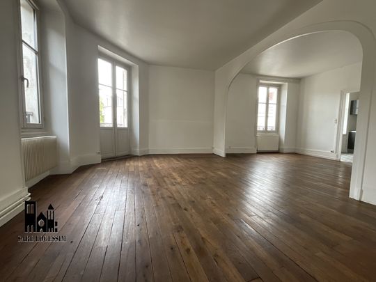 Location Appartement 4 pièces 98m² BOURGES 18000 - Photo 1