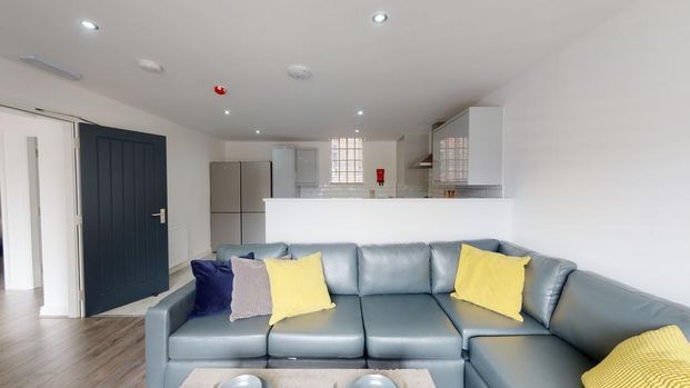 5 bedroom house to rent - Photo 1
