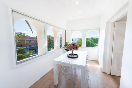 Stunning Art Deco Apartment at Balmoral Beach - Photo 5