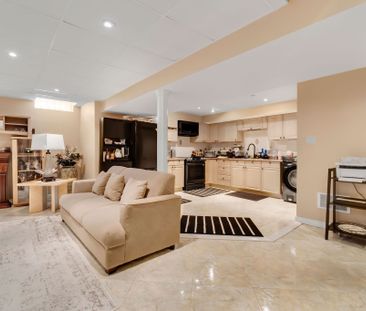 For Lease - 4982 Maxine Place, Mississauga, Ontario - Photo 2