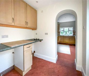 4 bedroom semi-detached house to rent - Photo 6