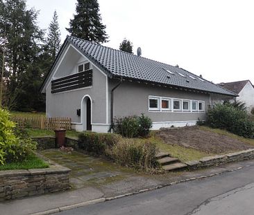Einfamilienhaus mit Einliegerwohnung in Heisterbacherrott – herrlich ruhige Lage - Foto 1