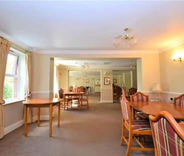 1 bedroom retirement property to rent - Photo 5