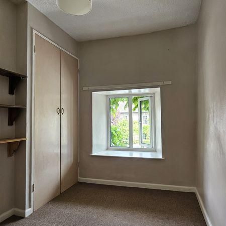 2 bedroom cottage to rent - Photo 1
