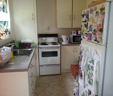 St Johns - Tidy 2 bedroom Unit - Photo 1