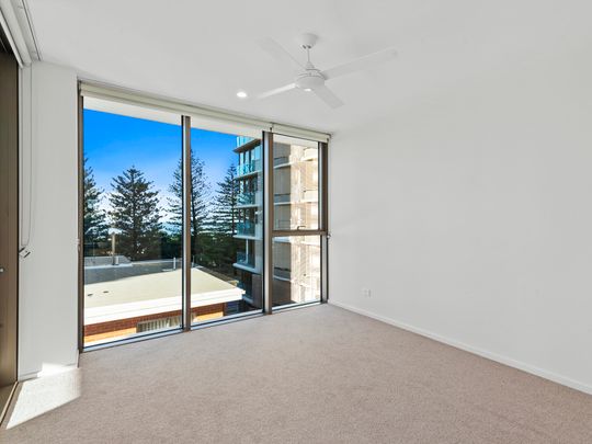 Luxury and comfort in the heart of Burleigh Heads - Photo 1