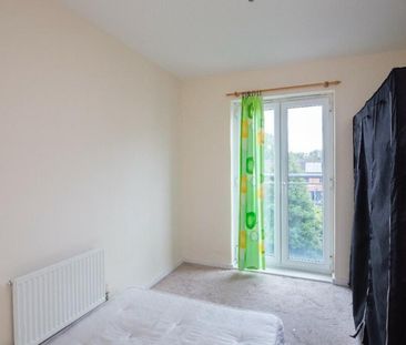 2 Bed Flat, Alban Street, M7 - Photo 2