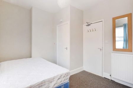 5 bedroom house to rent - Photo 4