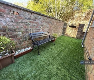 2 bedroom terraced house to rent - Photo 1