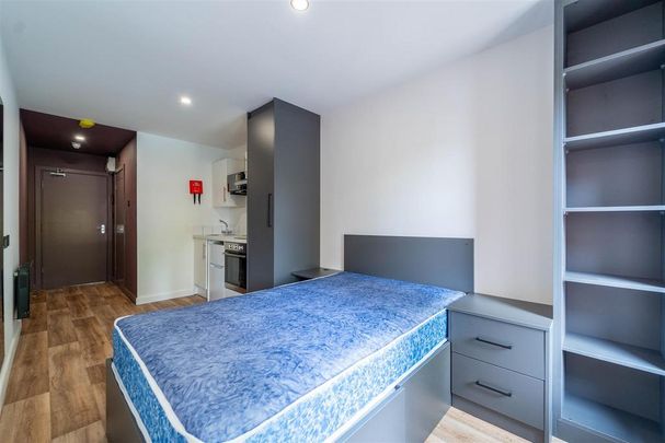 Studio to rent - Photo 1