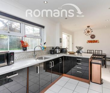 4 bedroom detached house to rent - Photo 5