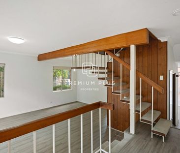 3 Bed Townhouse with Private Courtyard – Walk to Lane Cove Village - Photo 6