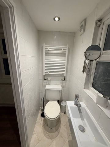 1 Bed Flat, Southolm Street, SW11 - Photo 3