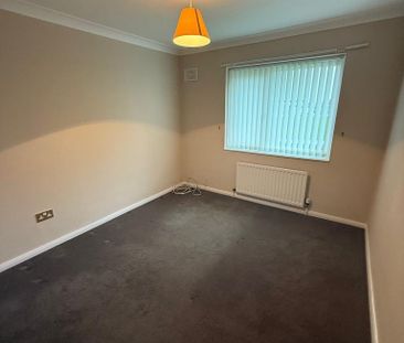 2 bedroom semi-detached house to rent - Photo 6