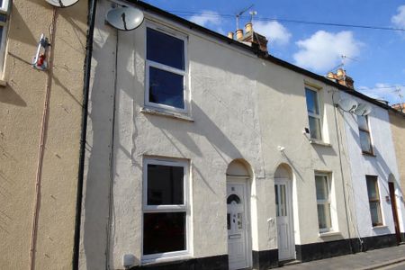 2 bedroom terraced house to rent - Photo 5