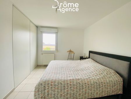 Location Appartement 3 pièces 80m² VALENCE 26000 - Photo 4