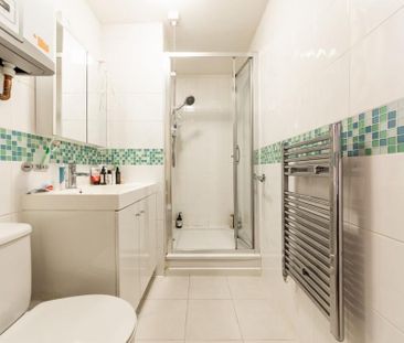 Studio Flat, St. George Wharf, SW8 - Photo 6