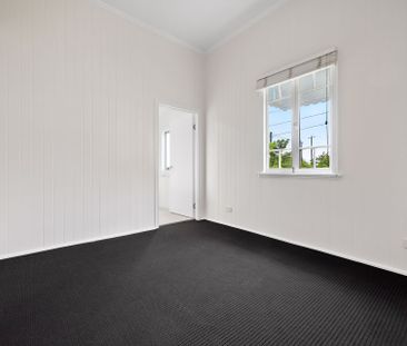 78 Plimsoll Street, Greenslopes. - Photo 4