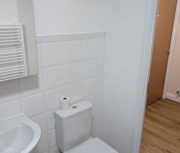 1 bedroom flat to rent - Photo 6