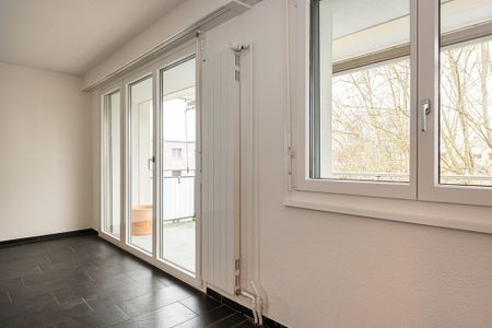 MODERNE UND HELLE WOHNUNG ZU VERMIETEN - Foto 2