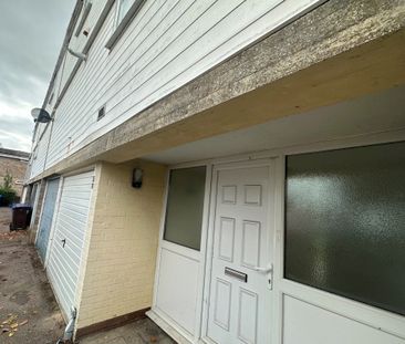 St. Johns Close - Photo 2