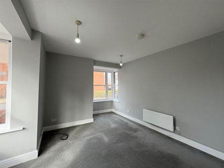 1 BED Ground floor flat To rent - Photo 2