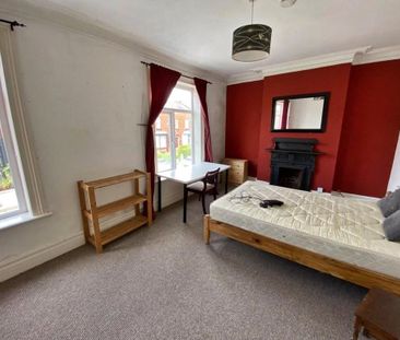 5 bedroom semi-detached house to rent - Photo 6