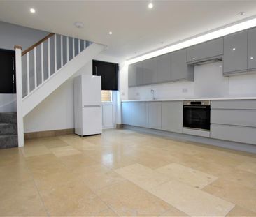 1 bedroom semi-detached house to rent - Photo 5