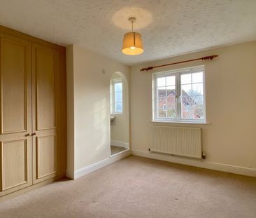 Cashford Gate, Taunton - Photo 1