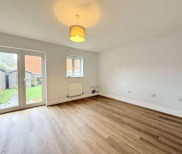 Houghton Way, Hellingly, Hailsham, East Sussex, BN27 - Photo 1