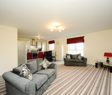 2 bedroom flat to rent - Photo 3