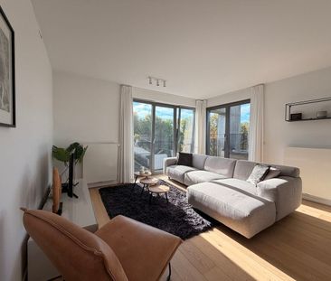 Appartement te huur in Elsene voor € 1.600 met 2 slaapkamers - Photo 2