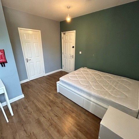 Studio Flat, Bearwood Road, B66 - Photo 1