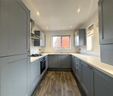 3 bedroom semi-detached house to rent - Photo 5